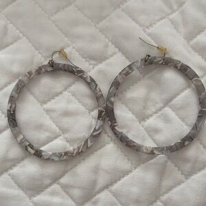 Source Unknown Marbled Gray Hoop Earrings